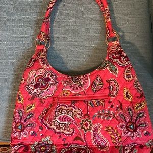 Vera Bradley shoulder/hobo bag with silver ring a and magnetic closure